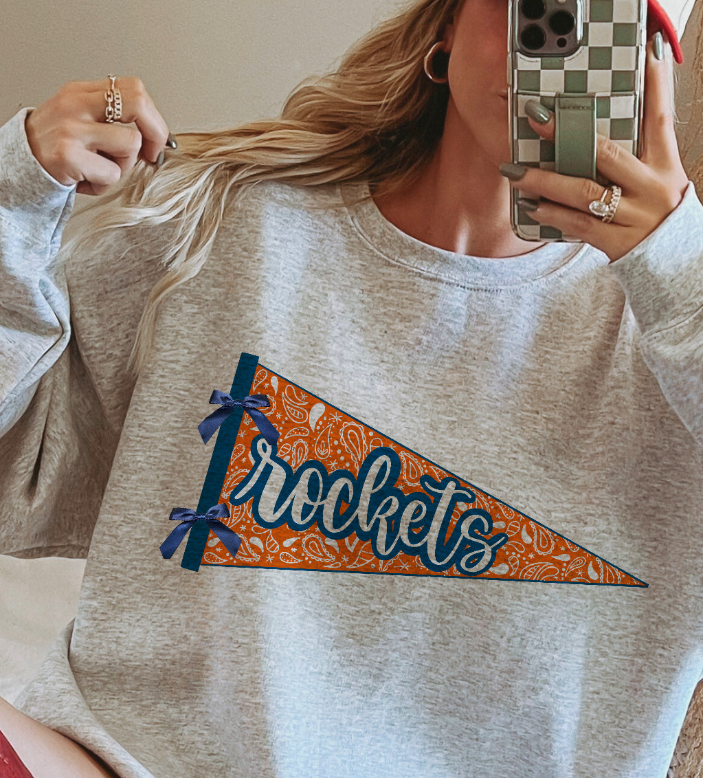 Pennant Spirit Crewneck