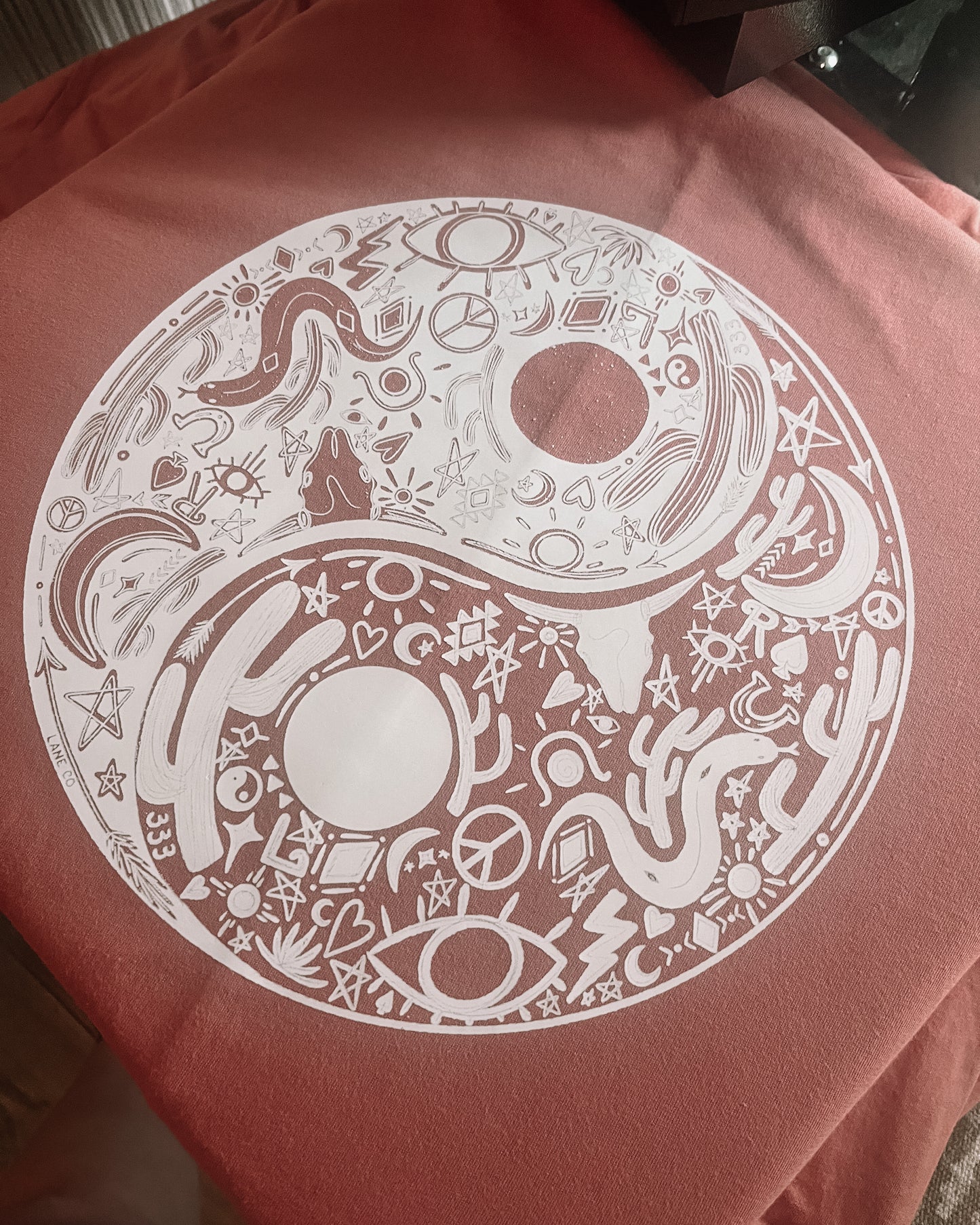Desert Doodle Yin Yang — Pale Pink Acid Wash