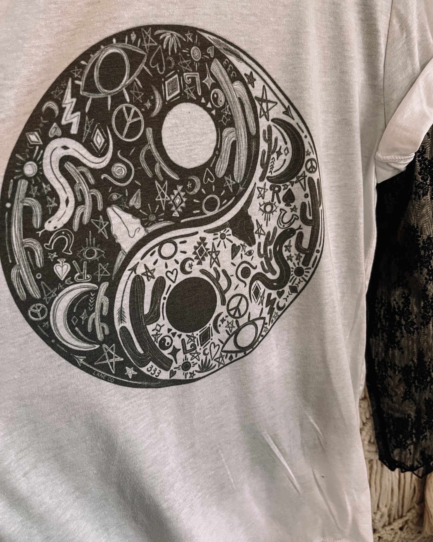 Desert Doodle Yin Yang - Black & White